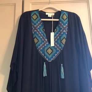 Boho beach coverup/tunic with embroidery detail!